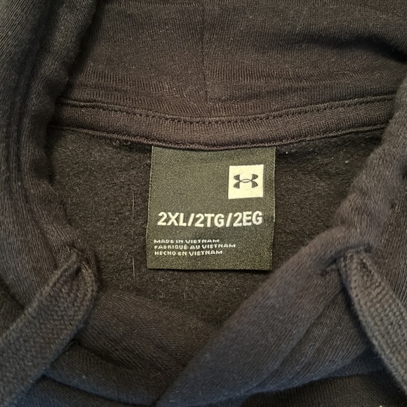 Under armour sweatshirt - Picture 3 of 3